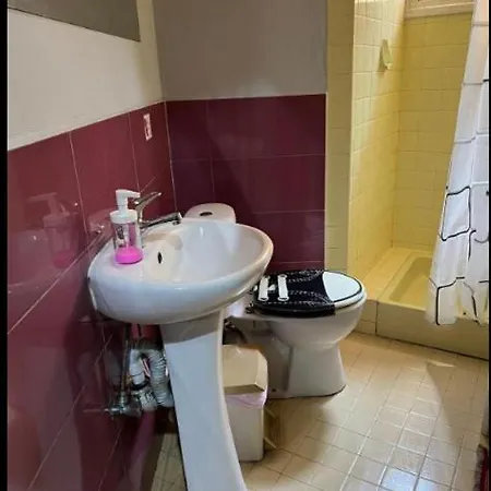 Past Or Tail Hostel Larnaca